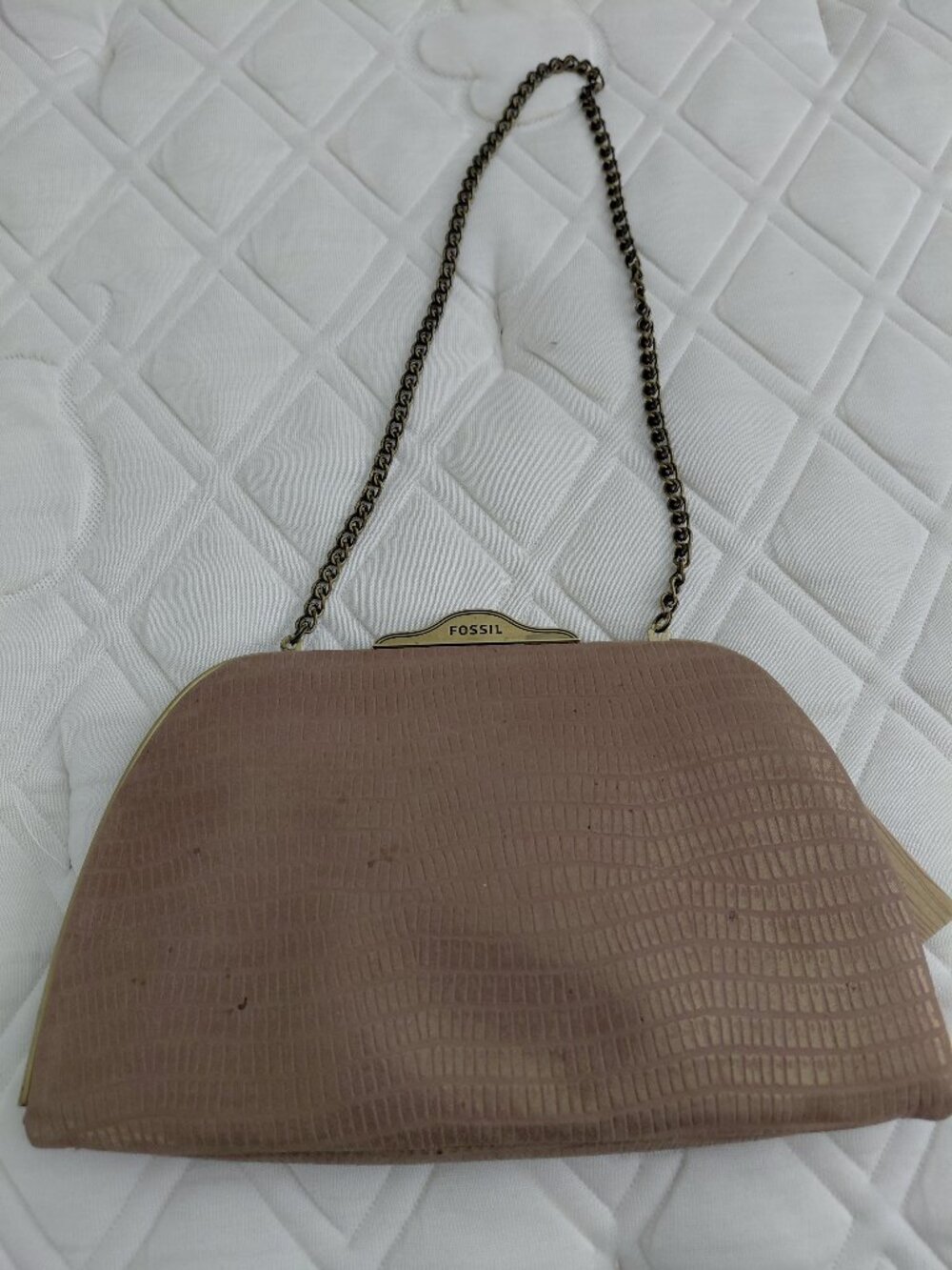 New FOSSIL Tan Cow Hide Leather Purse Clutch Shoulder Bag Chain Strap Flaw